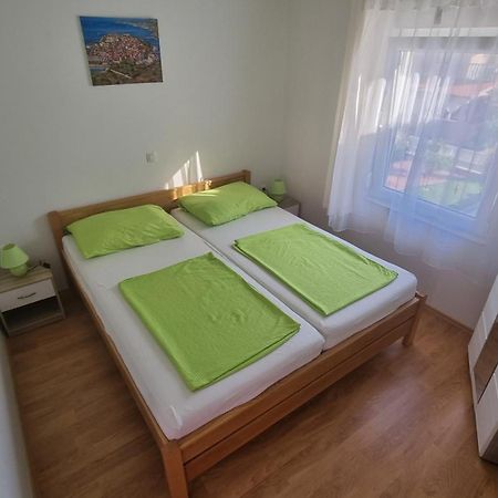 Haus Zarko Apartman Vir Szoba fotó